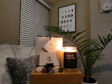 Load image into Gallery viewer, Moon Manifesting Candle